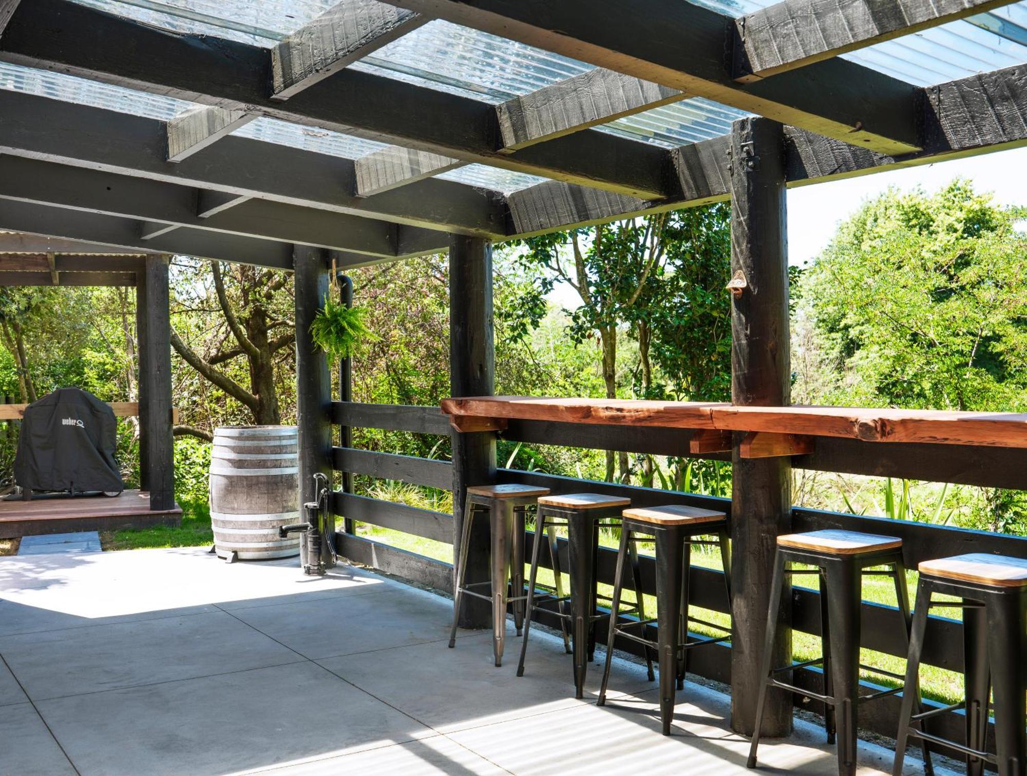 Black Cottage Boutique Acommodation Havelock North Bagian luar foto